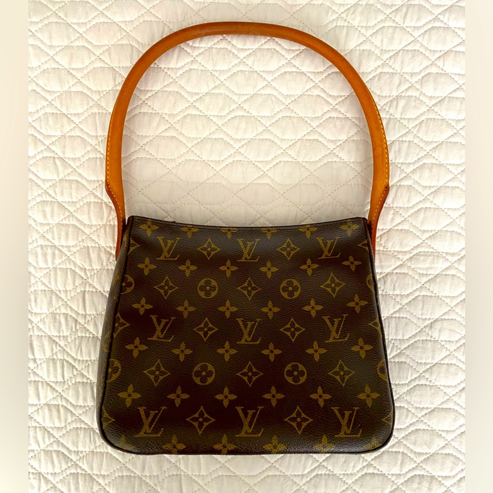 Louis Vuitton Monogram Canvas Looping MM
